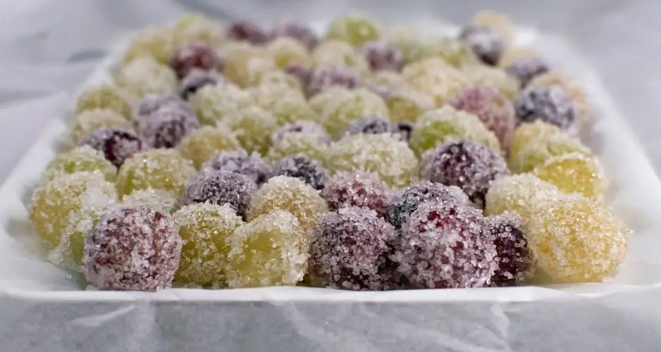 Candied Grapes Preparation