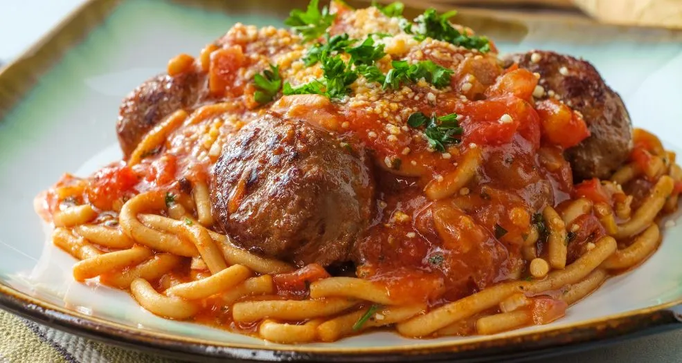 Meatballs in Marina Sauce with Spaghetti