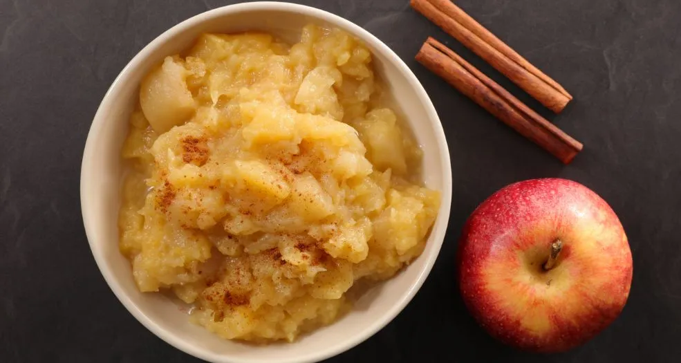 cinnamon applesauce bowl